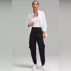 🆕Lululemon🍋 Dance Studio Relaxed-Fit
MR Cargo Jogger Sz Large